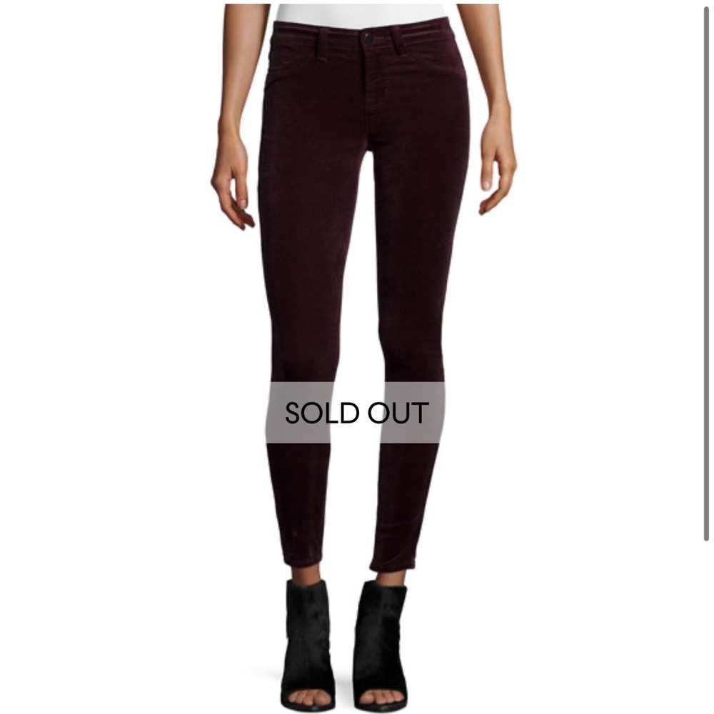 J Brand Mid Rise Super Skinny velvet Jeans, Burgundy Size 25